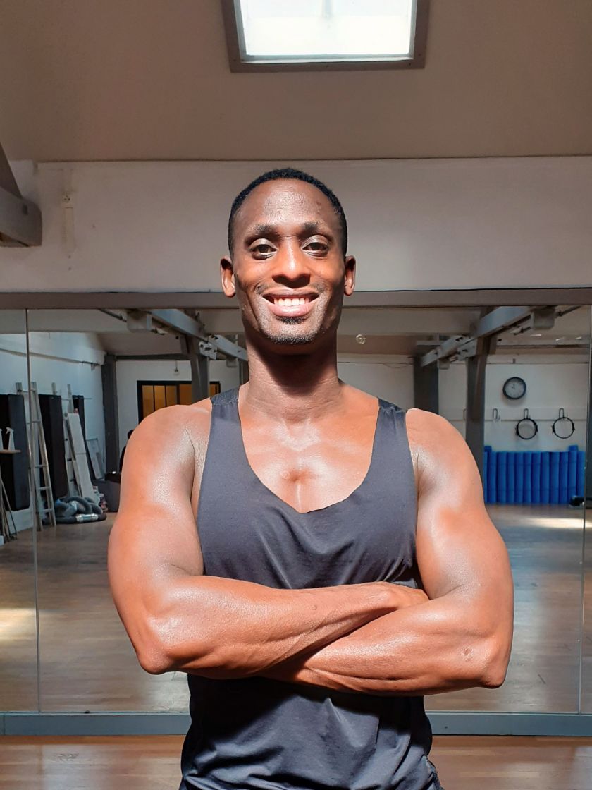 Sara, coach mobilité, yoga et renforcement doux